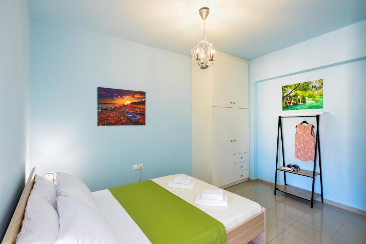 Seaside Old Venetian Harbour 2nd Floor Appartement